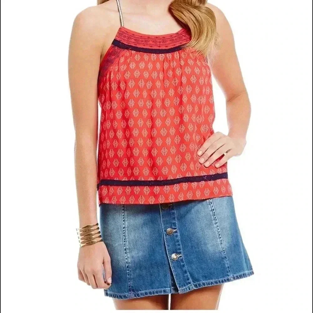 5 for 25$
Jolt tank top NWT